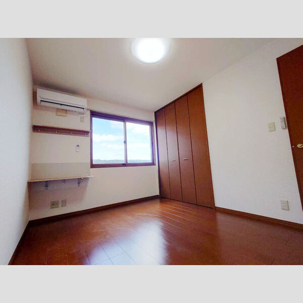 その他 (洋室)