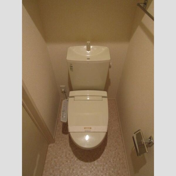 トイレ (温水洗浄暖房便座♪)