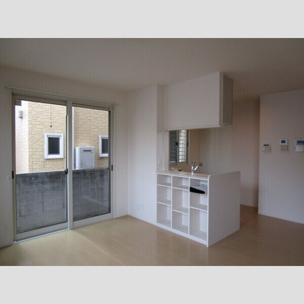 居室・リビング (カウンター収納付で、小物でオシャレにデザインを♪)