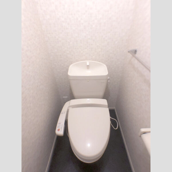 トイレ (温水洗浄便座)