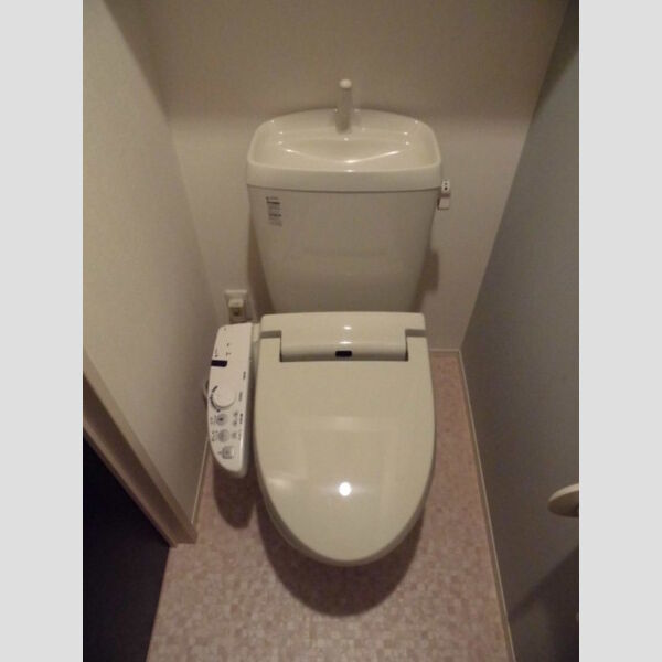 トイレ (温水洗浄暖房便座)