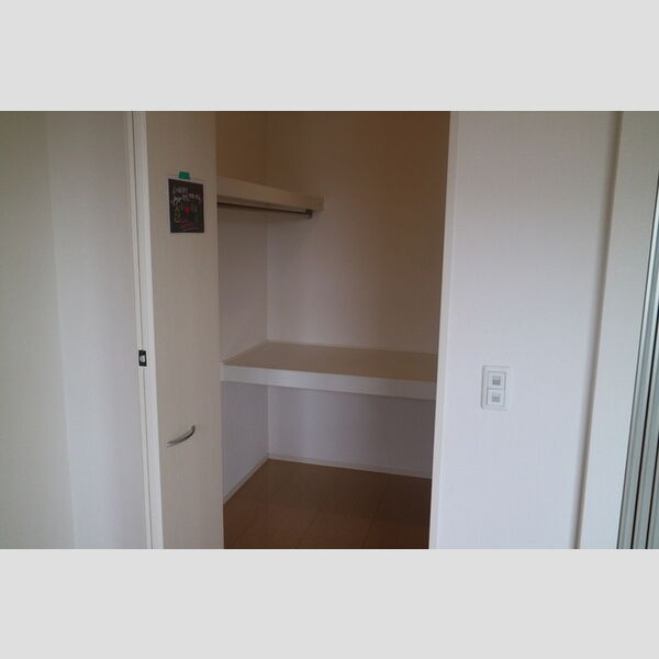 収納 (ウォークインクローゼット)