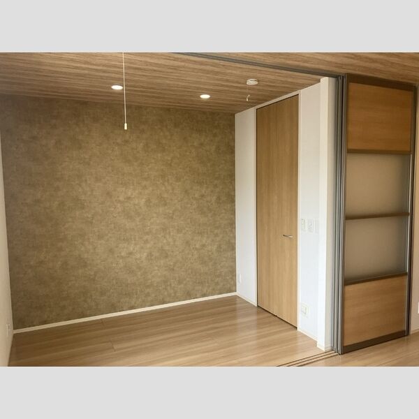 その他 (洋室)