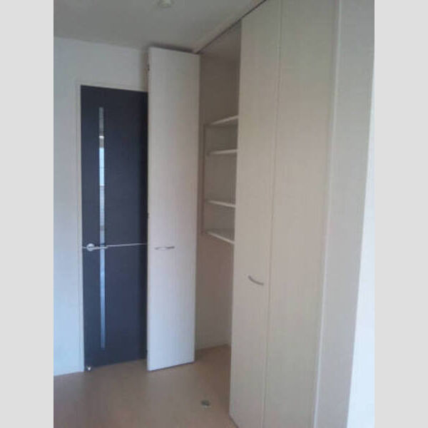 収納 (キッチン前収納)