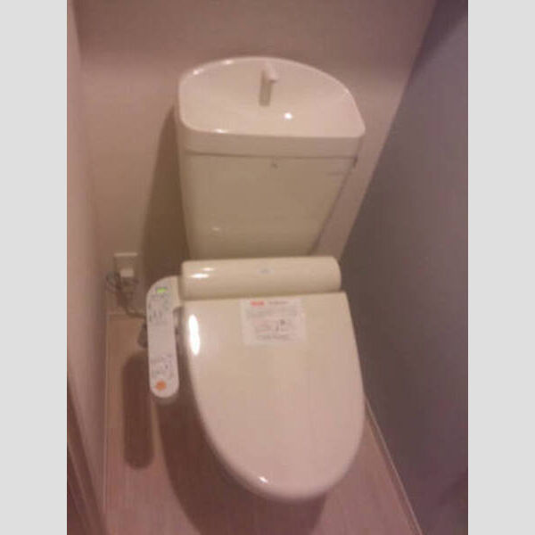 トイレ (温水洗浄便座)