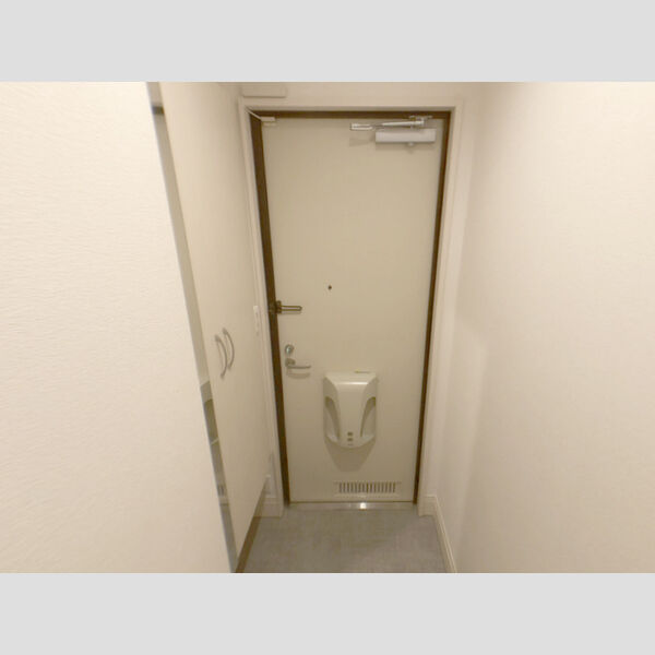 玄関 (玄関)