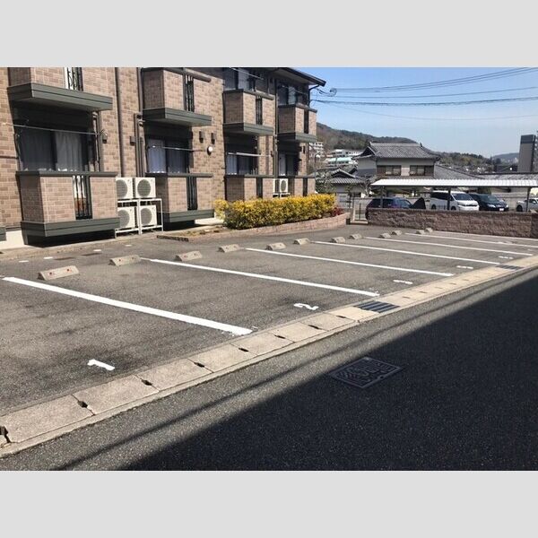 駐車場 (駐車場)