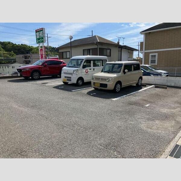 駐車場 (駐車場)