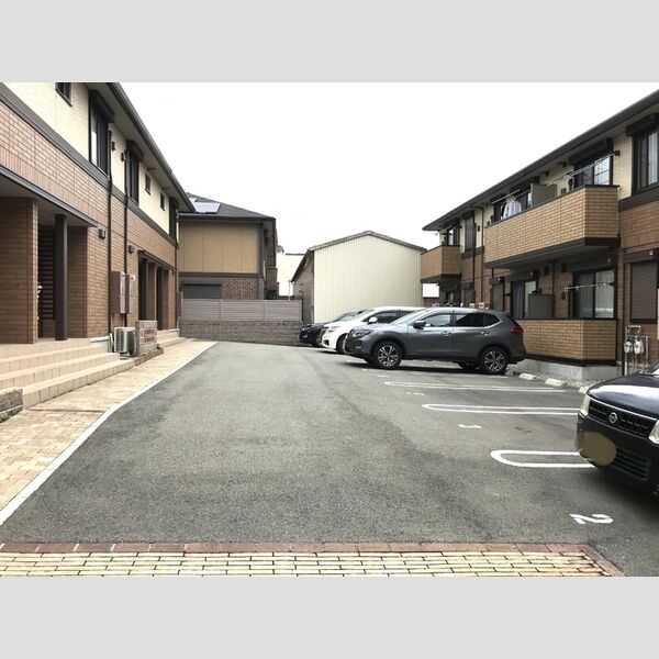 駐車場 (駐車場)