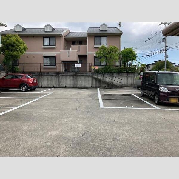 駐車場 (駐車場)
