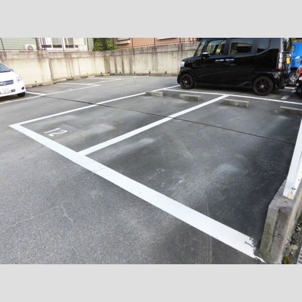 駐車場 (駐車場)
