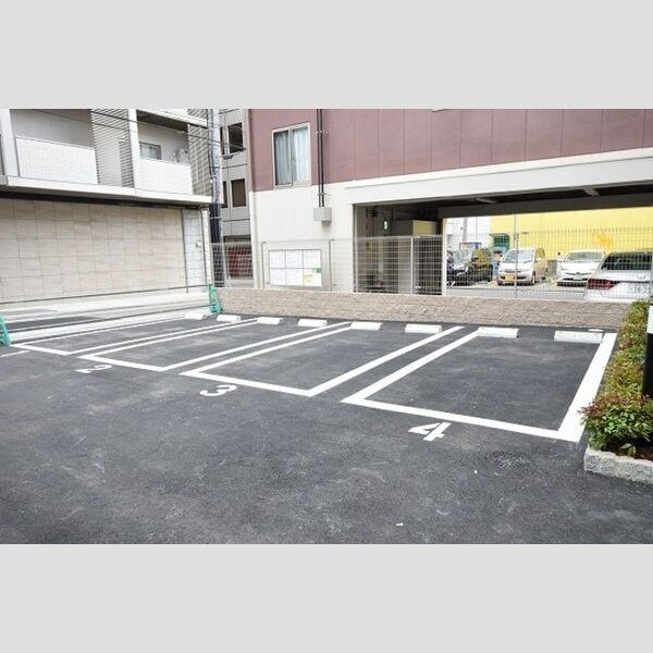 駐車場 (駐車場)