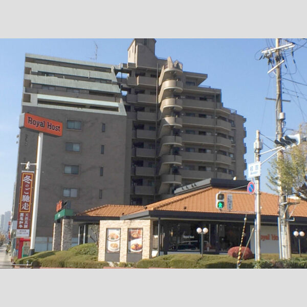 現地周辺 (ロイヤルホスト本山店 621m)