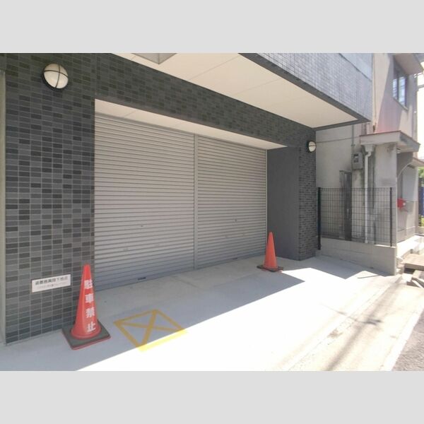 駐車場 (駐車場)