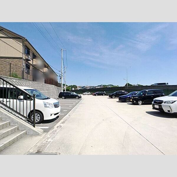 駐車場 (駐車場)