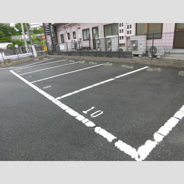駐車場 (駐車場)