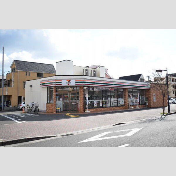 現地周辺 (セブンイレブン神戸須磨平田町5丁目店(89m))