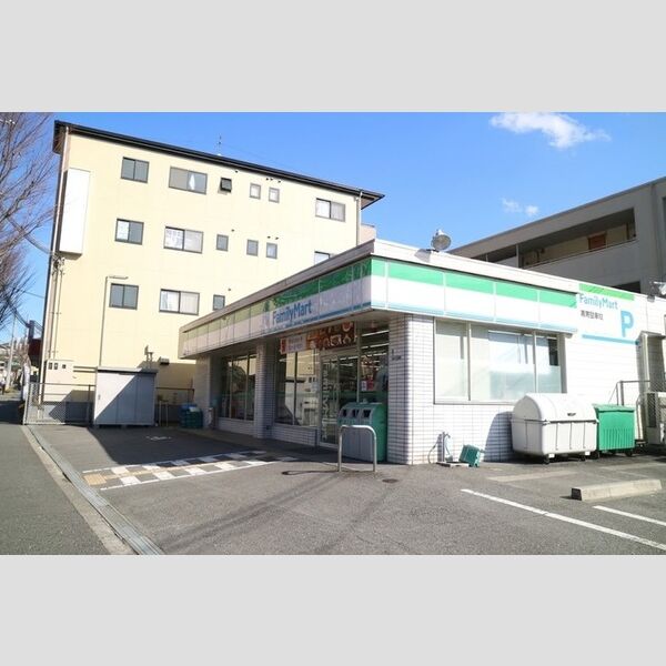 現地周辺 (ファミリーマート神鉄谷上駅前店(468m))