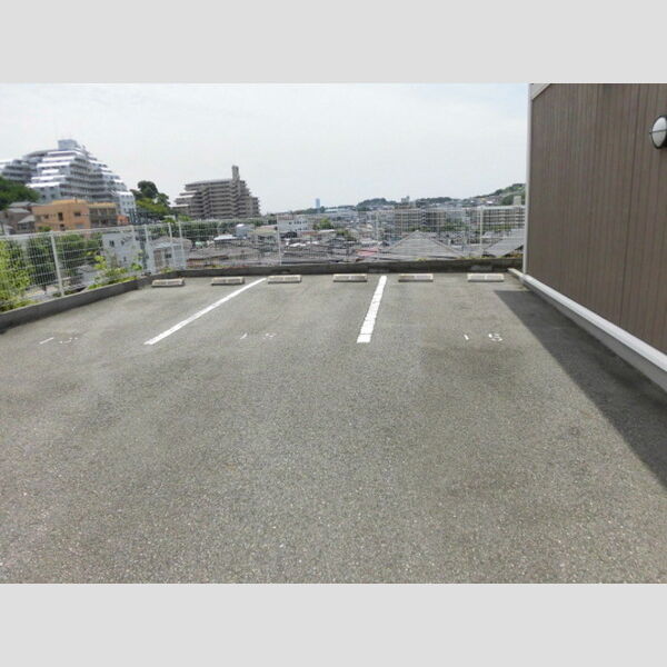 駐車場 (駐車場)