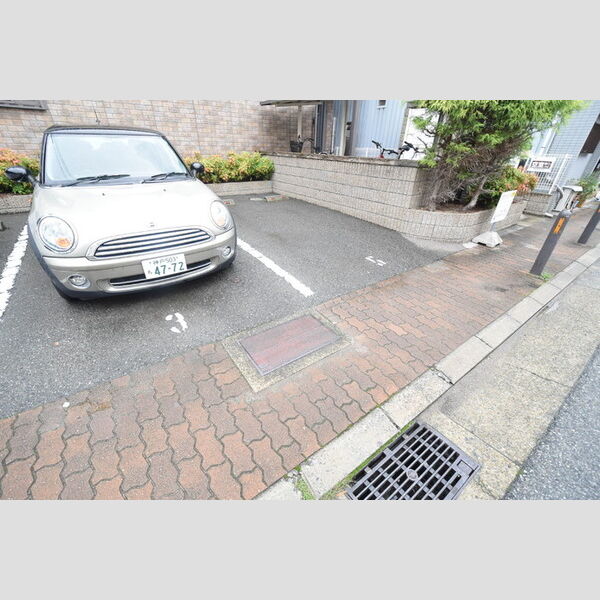 駐車場 (駐車場)