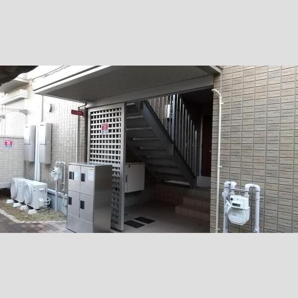 エントランス (エントランス)