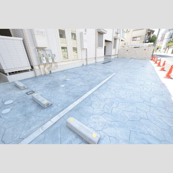 駐車場 (駐車場)