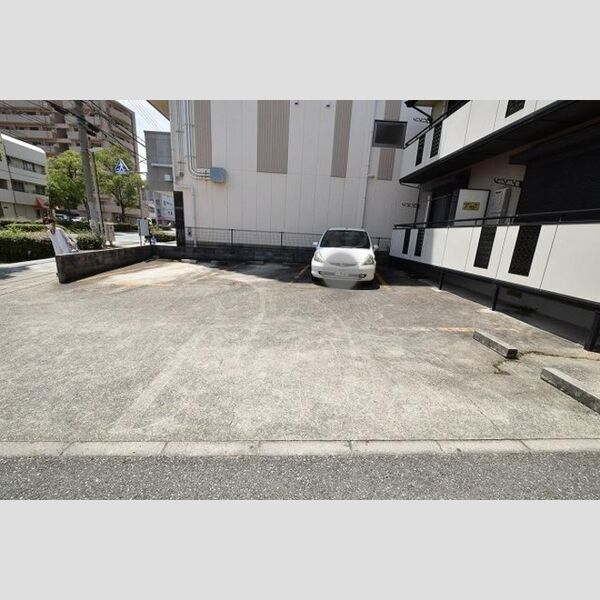 駐車場 (駐車場)
