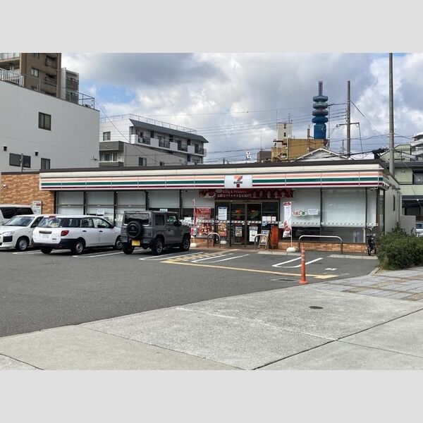 現地周辺 (セブンイレブン神戸三川口町(282m))