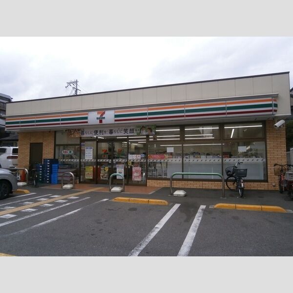 現地周辺 (セブンイレブン神戸大和町4丁目店(181m))