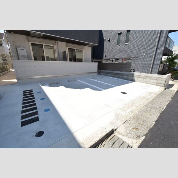 駐車場 (駐車場)