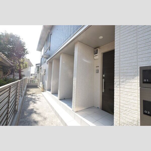 エントランス (エントランス)