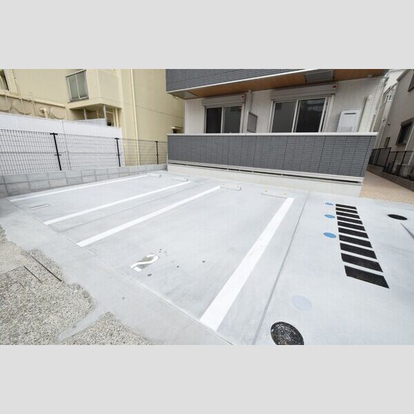 駐車場 (駐車場)