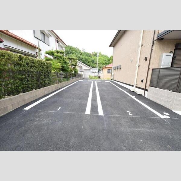 駐車場 (駐車場)
