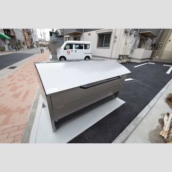 現地周辺 (入居者様専用ゴミ置場)