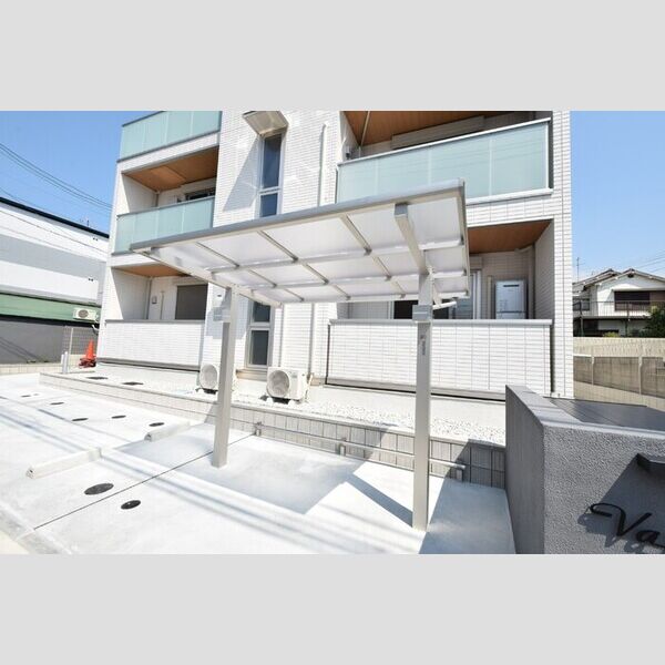 駐車場 (バイク置場)