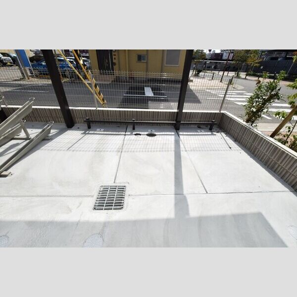 駐車場 (バイク置場)