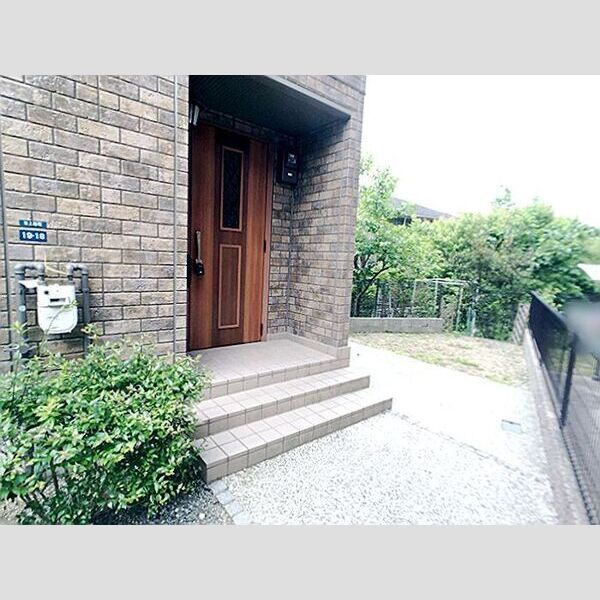 エントランス (エントランス)