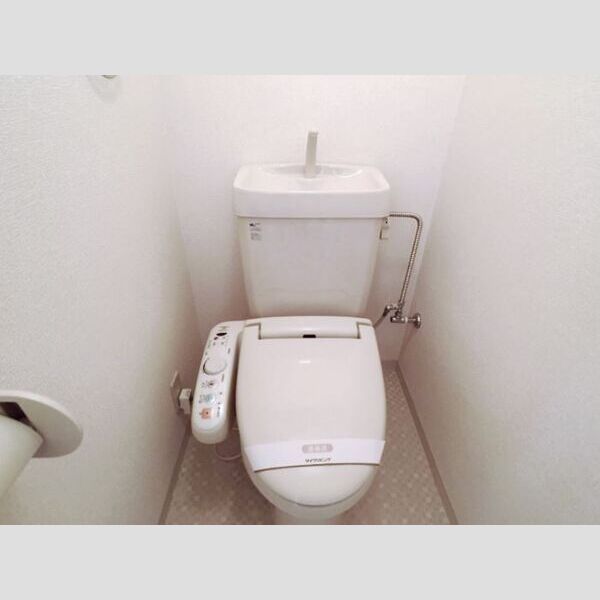 トイレ (温水洗浄暖房便座)