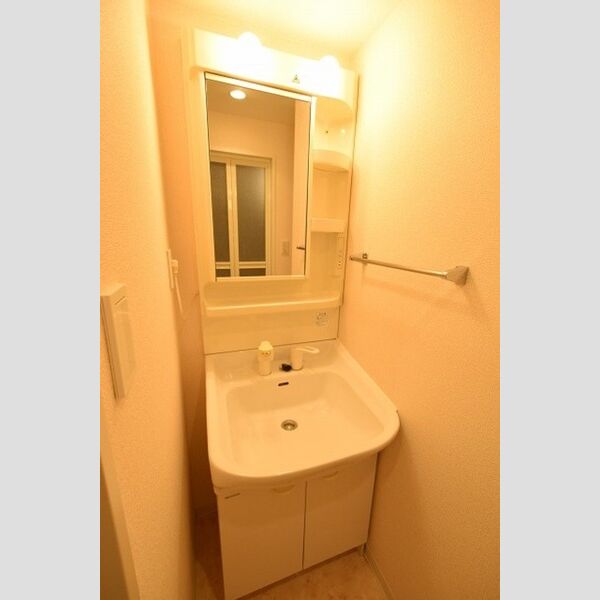 洗面所 (洗髪洗面化粧台)