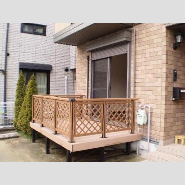 バルコニー・ベランダ (ウッドデッキバルコニー)