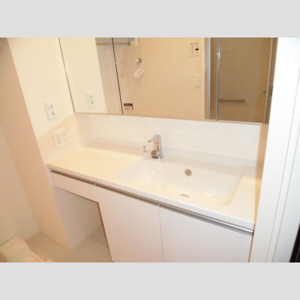 洗面所 (洗髪洗面化粧台)