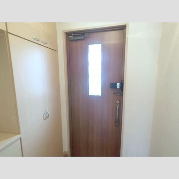 玄関 (玄関スペース)