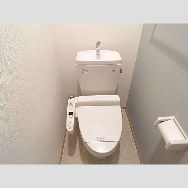 トイレ (温水洗浄暖房便座)