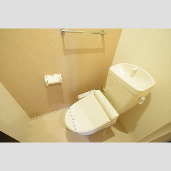 トイレ (温水洗浄暖房便座)