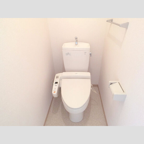 トイレ (温水洗浄暖房便座)
