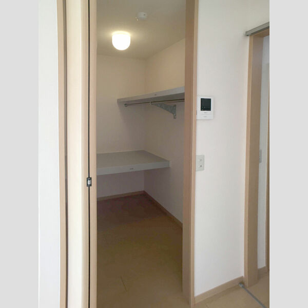 収納 (ウォークインクローゼット)