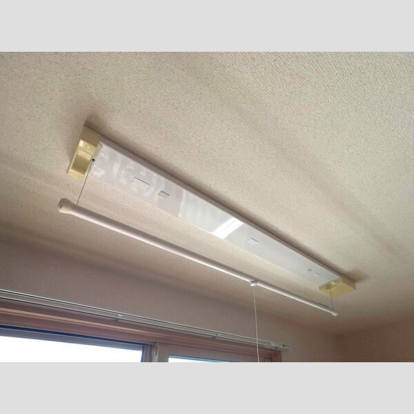 その他設備 (室内物干し)