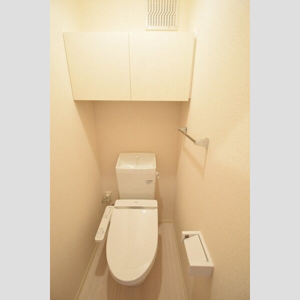 トイレ (温水洗浄暖房便座)