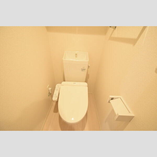 トイレ (温水洗浄暖房便座)