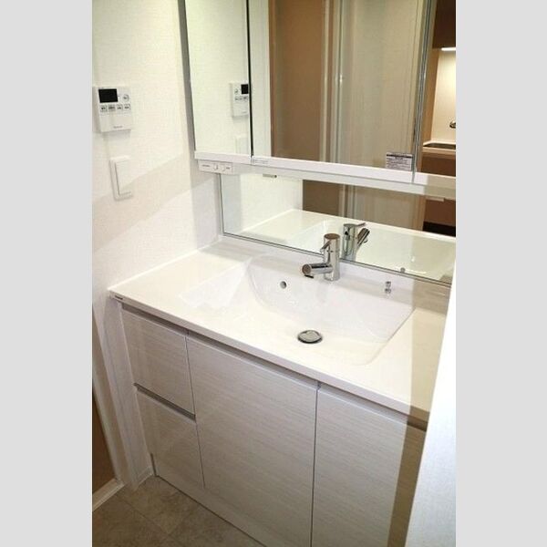 洗面所 (洗面化粧台)